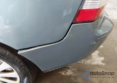 2005 Volvo S40 2.4I from USA, damaged, VIN YV1MS382352109304